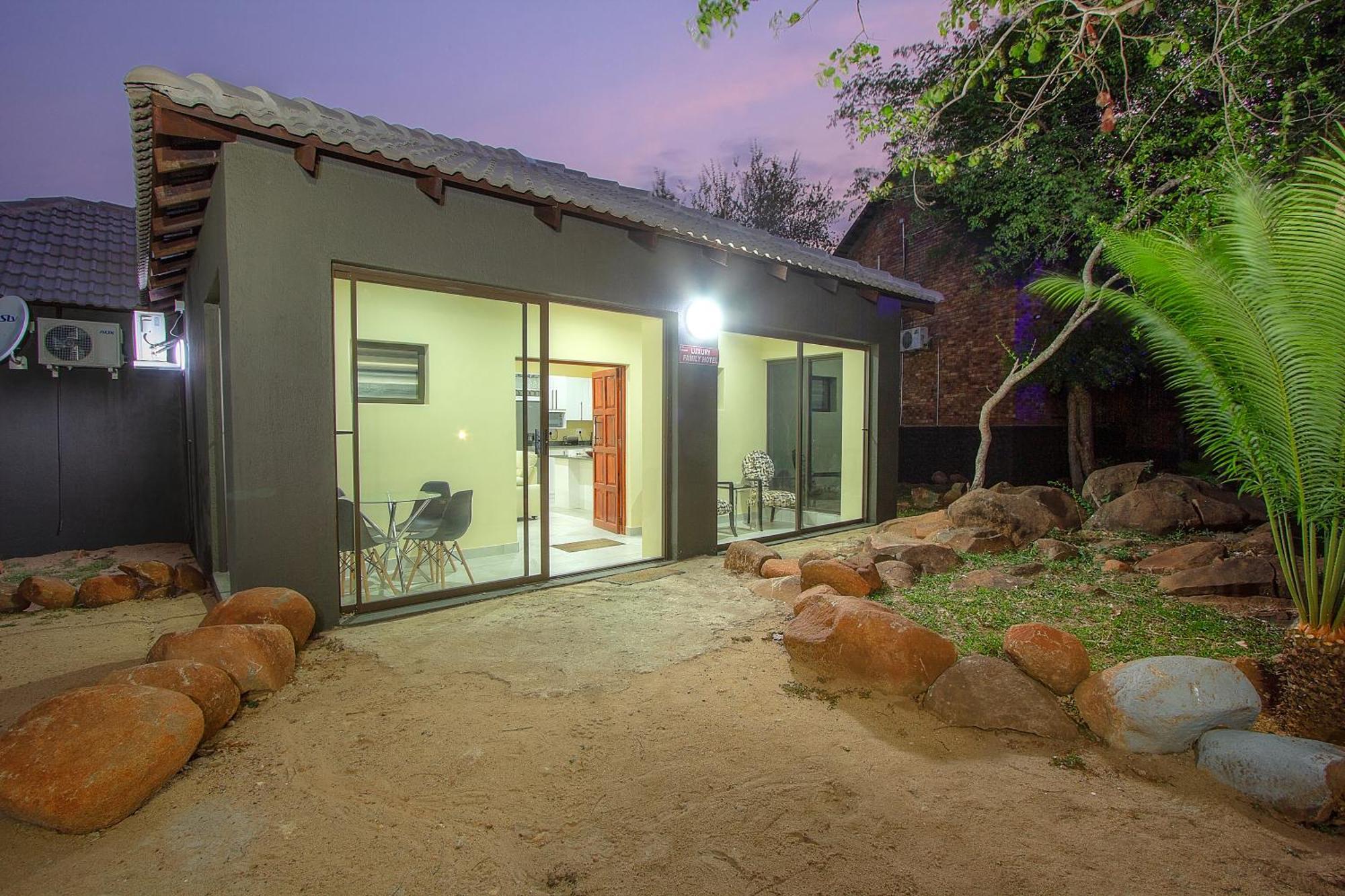 Royal Marlothi Kruger Safari Lodge&Spa Marloth Park Eksteriør billede